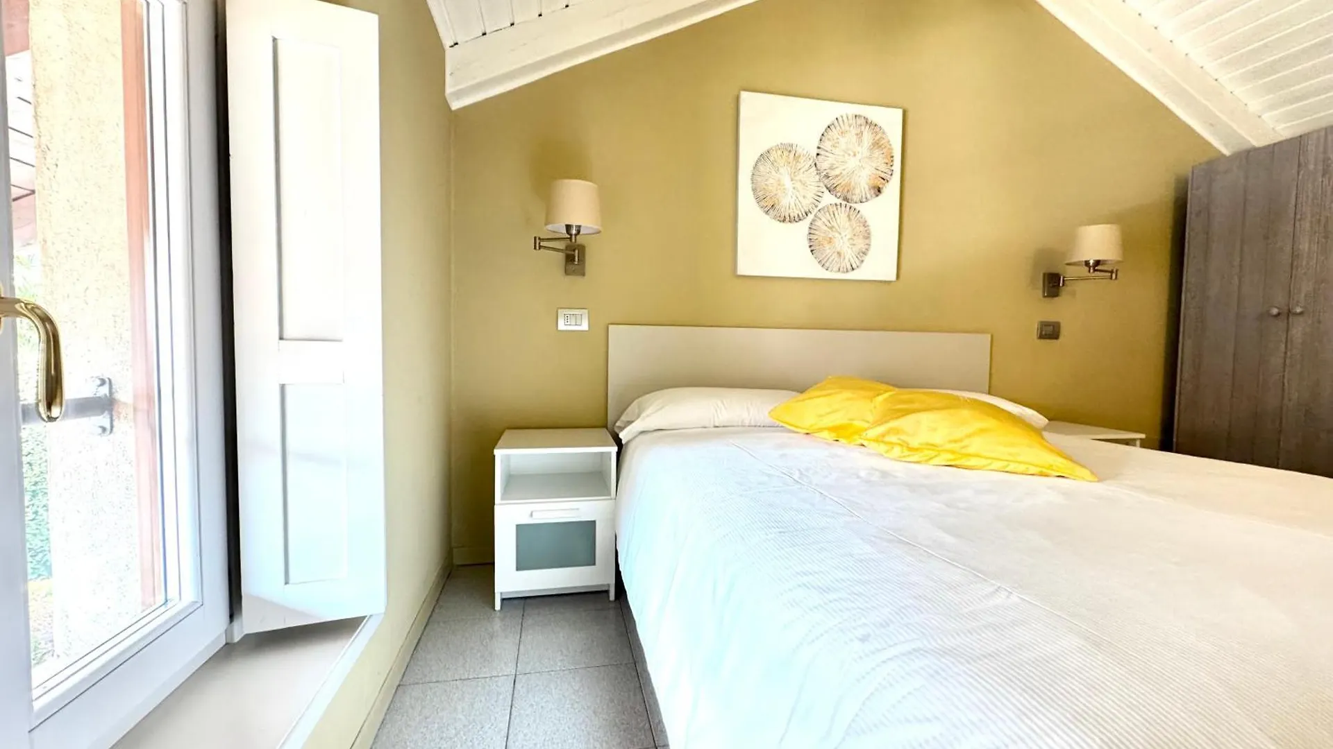 Apartment Iris 2 Lago Di Como Dongo