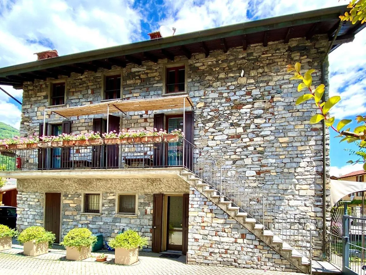 Apartment Iris 2 Lago Di Como Dongo